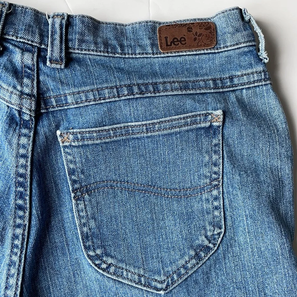 - Lee high rise cut off denim jean shorts size 6 - Picture 2 of 5